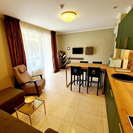 Sakura_Inn Palanga Buitenkant foto